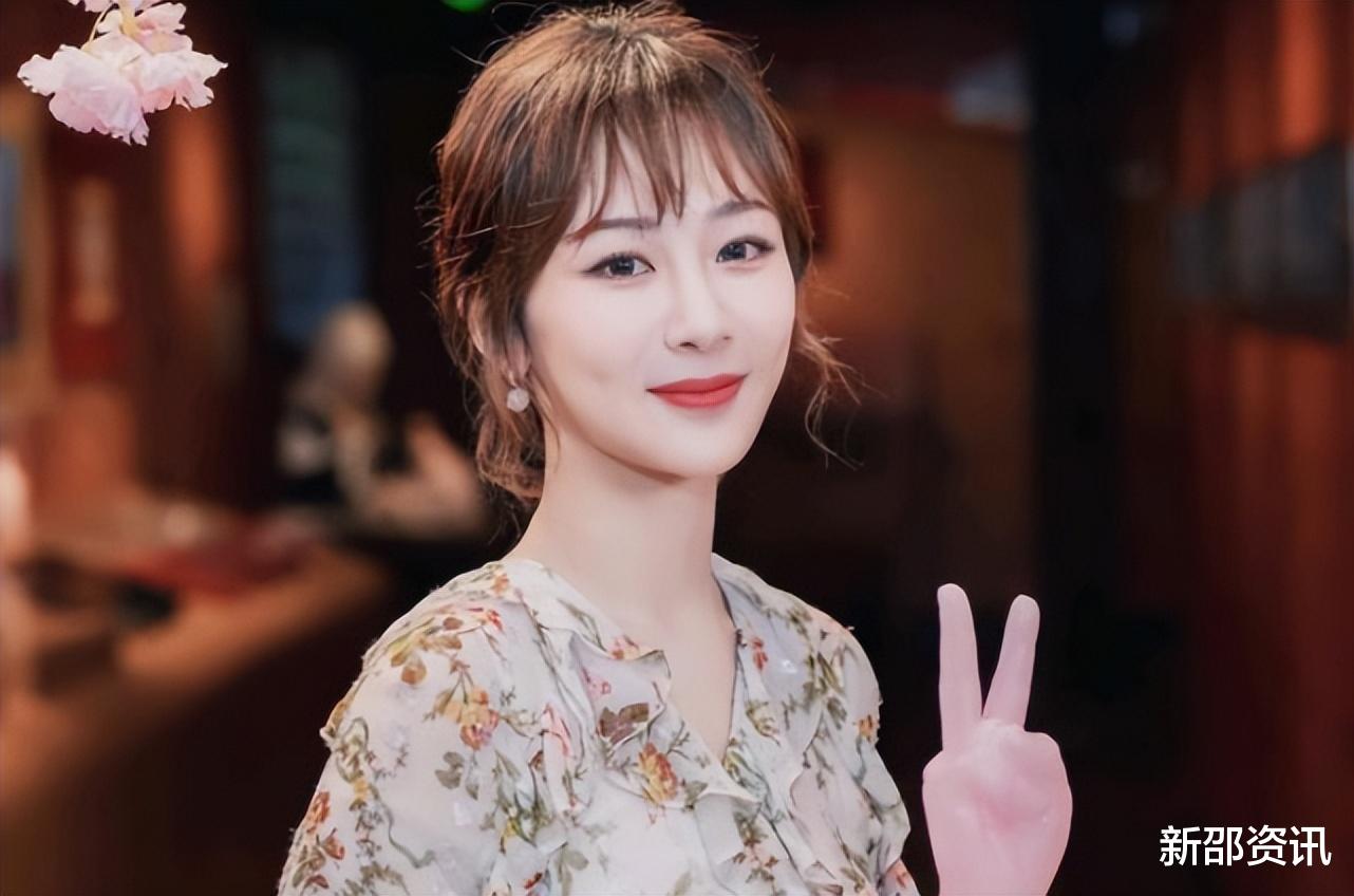 |旧情难忘?张小寒拍到杨紫秦俊杰横店聚餐,评论却diss张雪迎