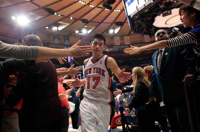 卡戴珊|卡戴珊：虽然当年林书豪拒绝了我，但我对东方男性依然很感兴趣