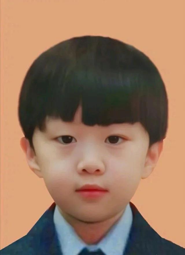 范丞丞|范丞丞身世之谜终于揭开,范丞丞绯闻对象竟然是贾玲你觉得可能吗