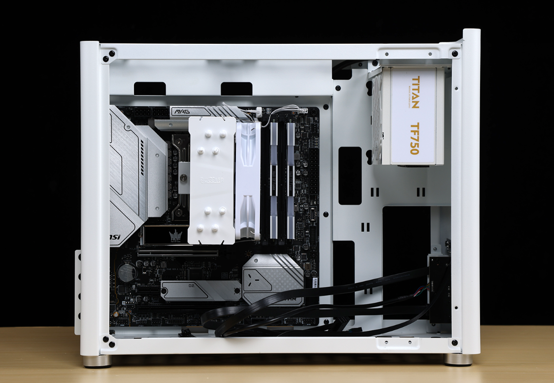 显卡|给小老弟装台好看的小体积主机：12400+B660迫击炮+3070Ti显卡