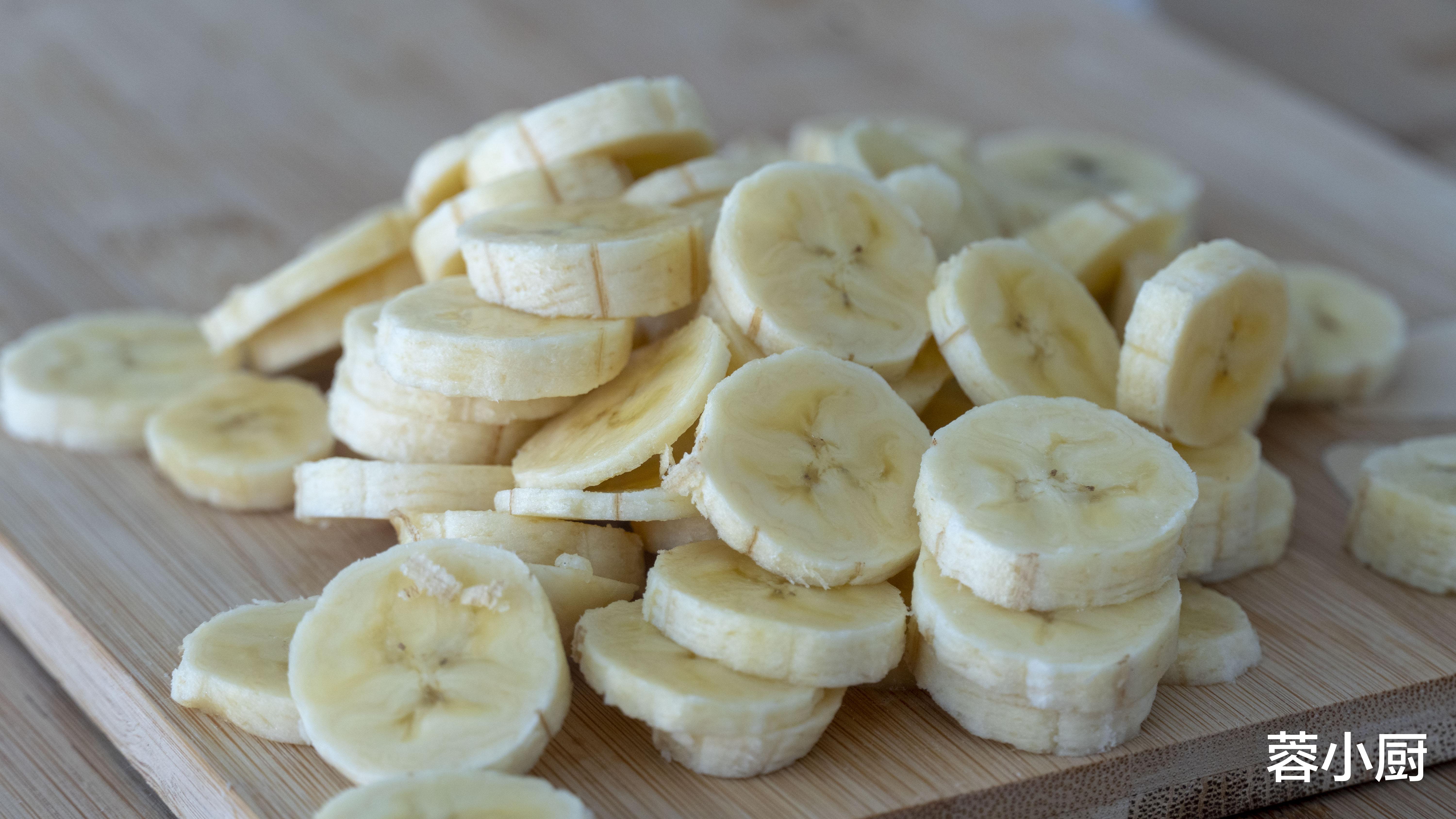 进入毒七月,饮食宜“增甘减苦”,建议吃“1米2肉3果”,身体好