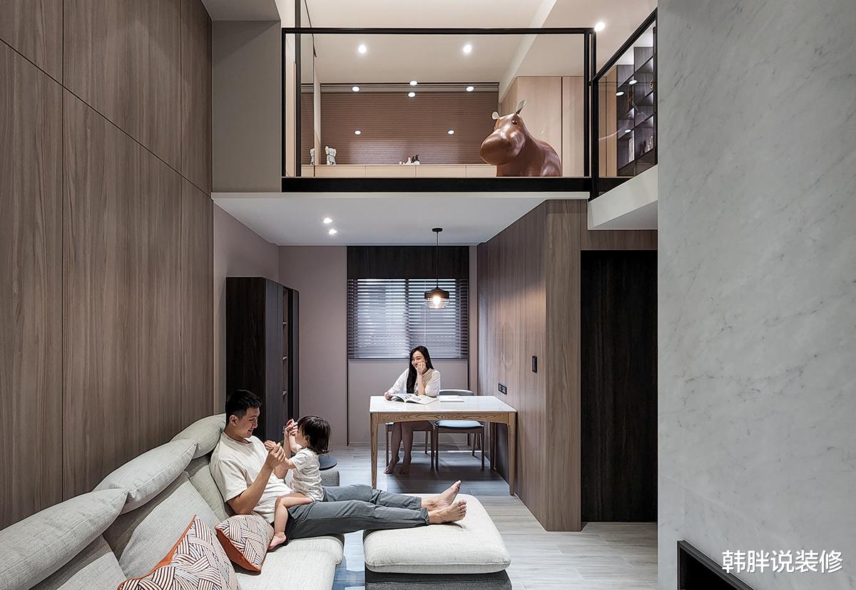 三口之家的高级场面，66㎡挑高户型，装出了“豪宅”感