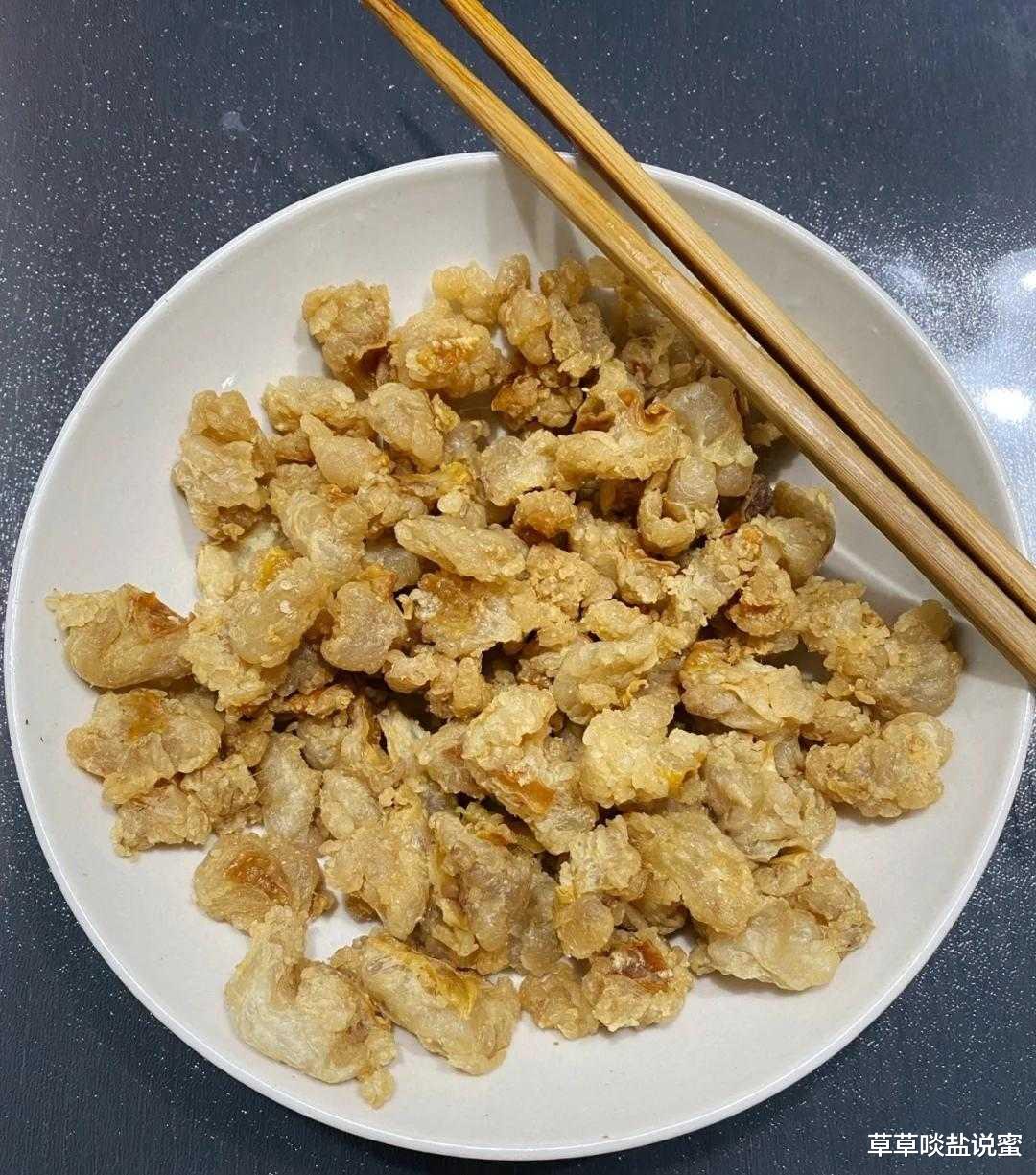 猪肉粕，又脆又香，就问你喜不喜欢？做法简单，味道不比卖的差