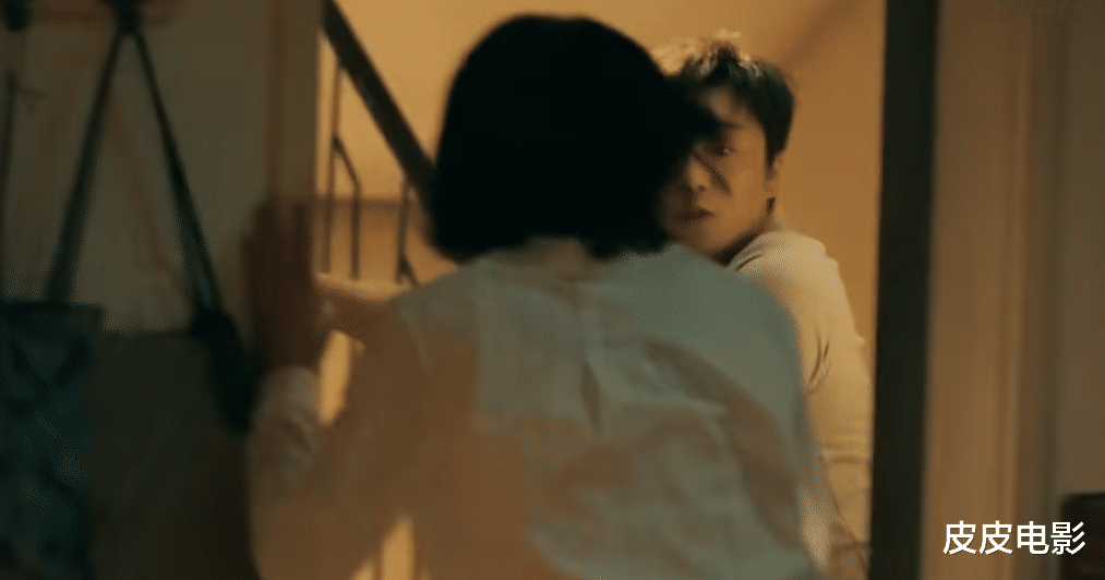 赵丽颖|赵丽颖插兜，雷佳音不下跪，细扒2022“十佳表演”名场面，真牛