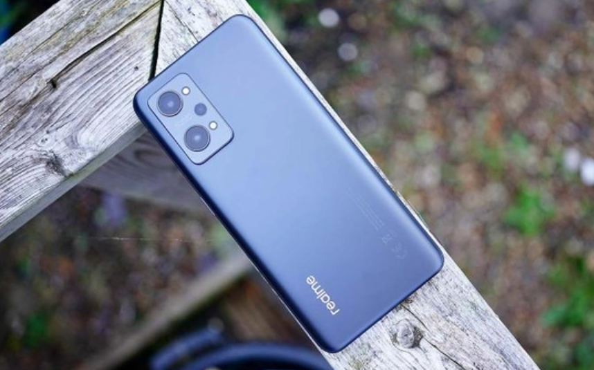 realme|销量10万+，8GB+256GB破冰，性能屏幕续航均在线，仅1699