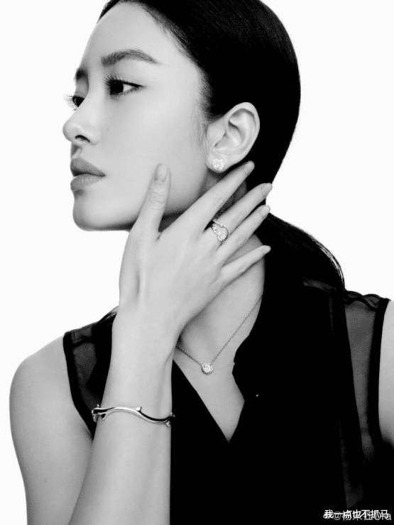 刘亦菲|她是古装天花板，深陷“堕胎”、被包养丑闻，网友：清纯仙女也堕落