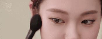 短裙 淡妆是仙女，浓妆拉低颜值，孙艺珍宋慧乔“透明感淡妆”才是高级
