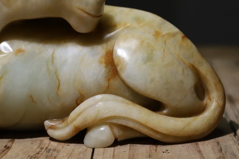 |舊藏和田玉“枣红皮 卧马”