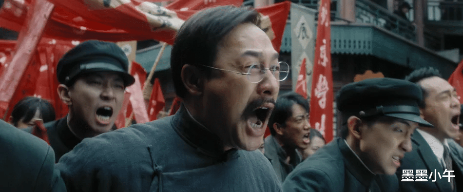 张颂文|“励志哥”张颂文,母亲早逝,当演员差点没饭吃,靠2个男人走红