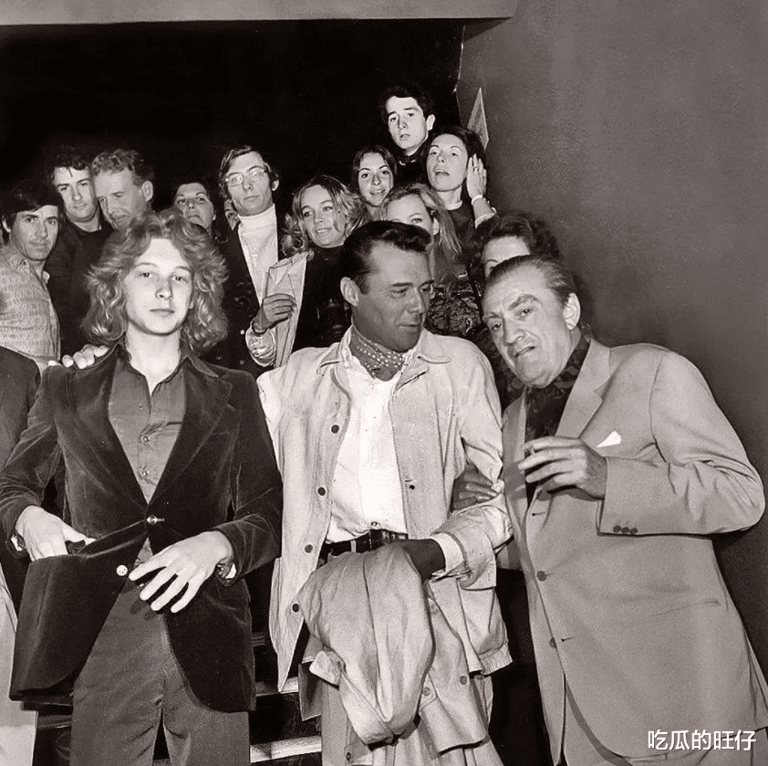 伯恩|他是世界第一美少年，16岁走红，一生坎坷，晚年坚信：美貌没有错