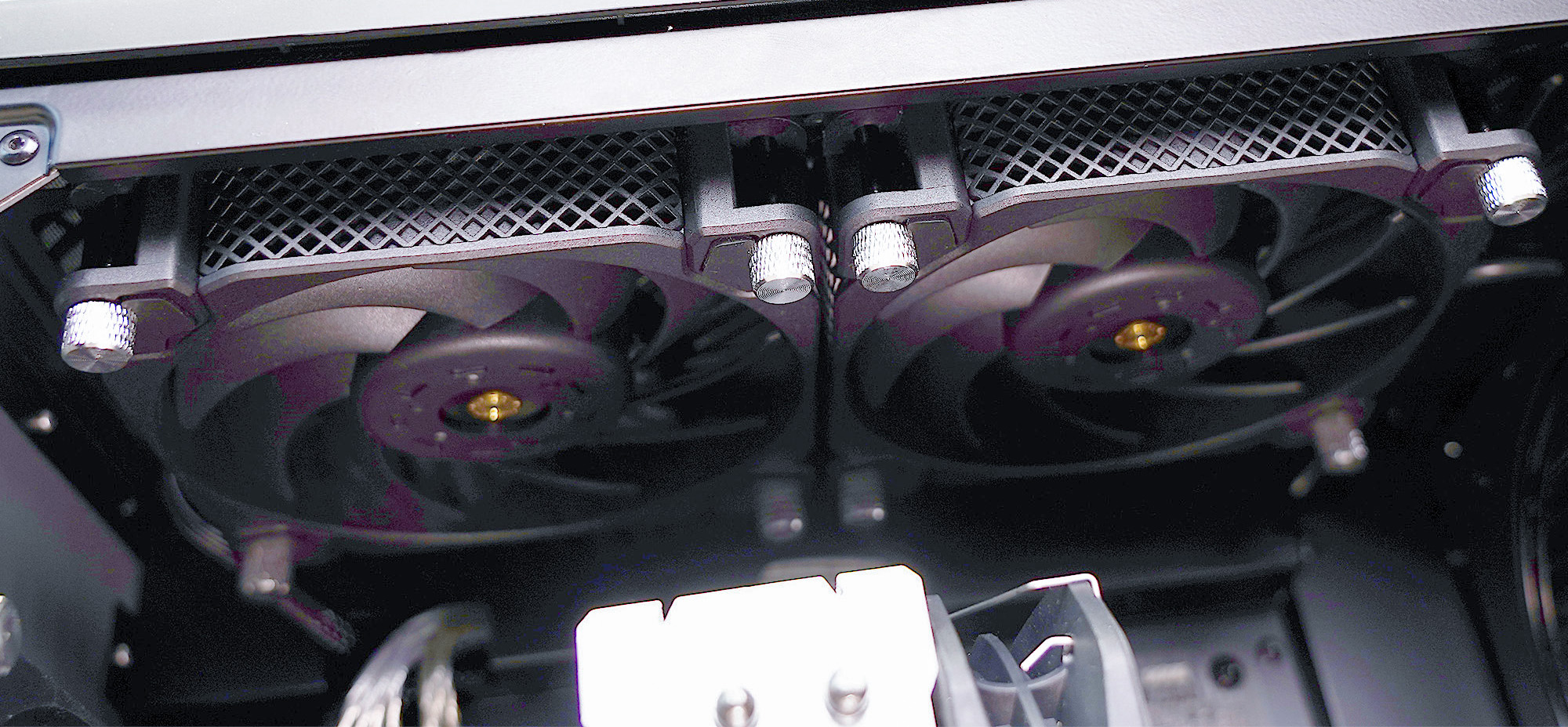 显卡|2022年了,4GB显存到底够不够用?迟到的RX6500XT评测