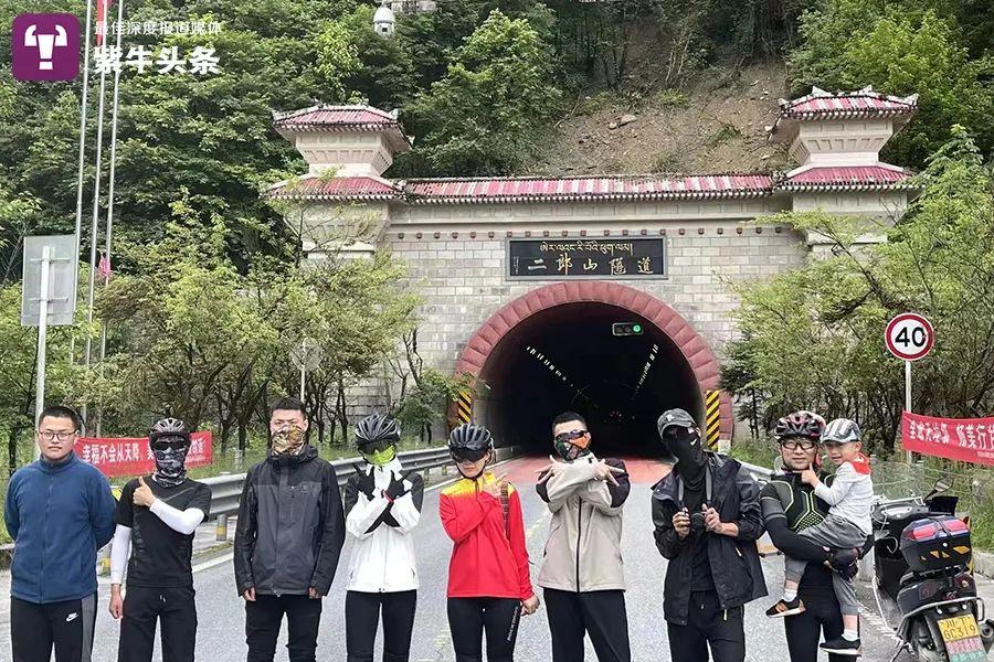 江苏一男子带着6岁儿子川藏线骑行2000多公里:孩子看到了父亲的执着
