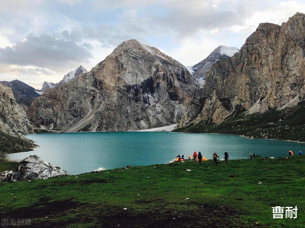 游轮|新疆最火的3条徒步线路，被雪山、花海、河流环绕，一辈子难忘