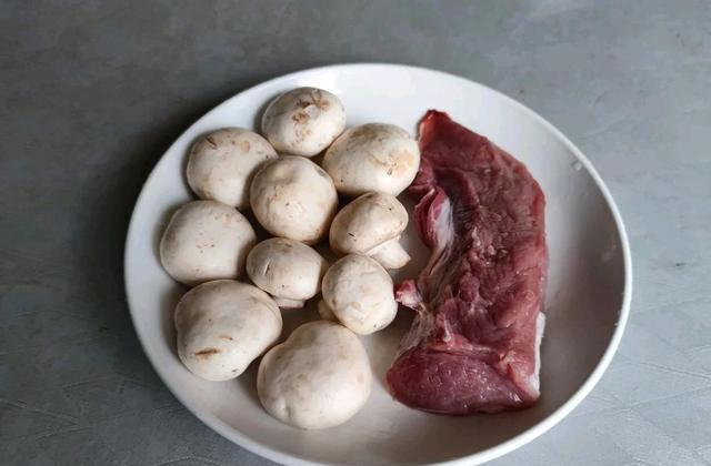 大暑来临,建议大家:少吃生姜和西瓜,多吃4菜,清凉消暑又解馋