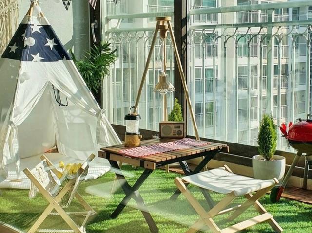 二胎妈妈晒出家居照,因阳台布置而走红,网友:有娃一定跟着学!