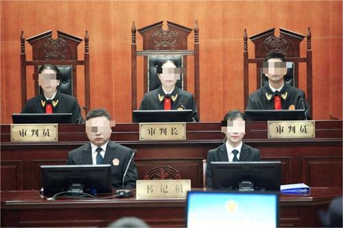 2012年,女教师因烂赌负债十几万,不惜委身家长,因一句话酿悲剧