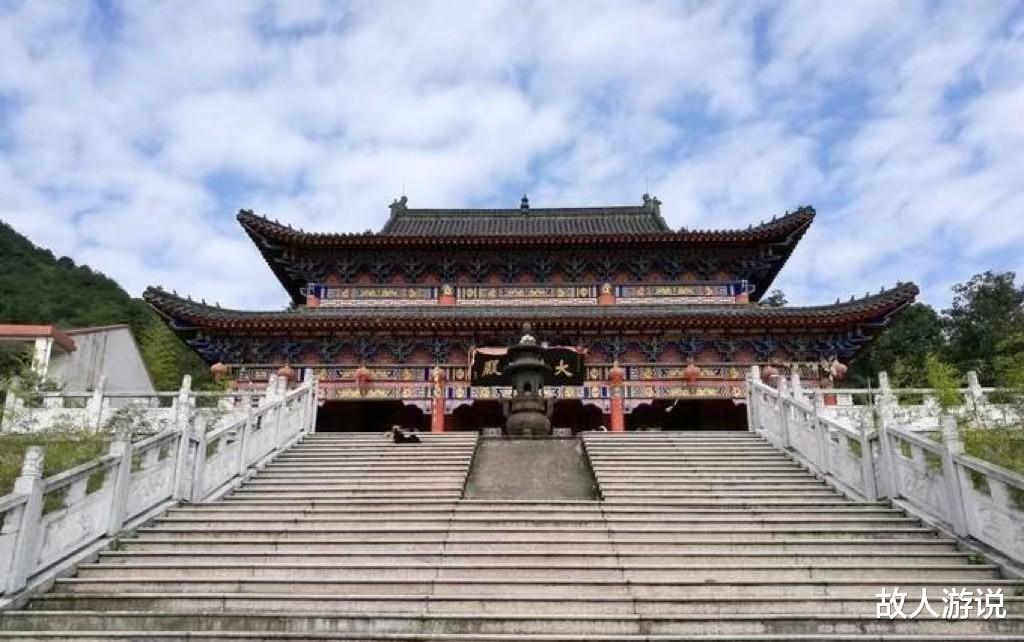 唐僧|一和尚因照片爆红，网友称当代帅唐僧，粉丝出400万豪车买断余生