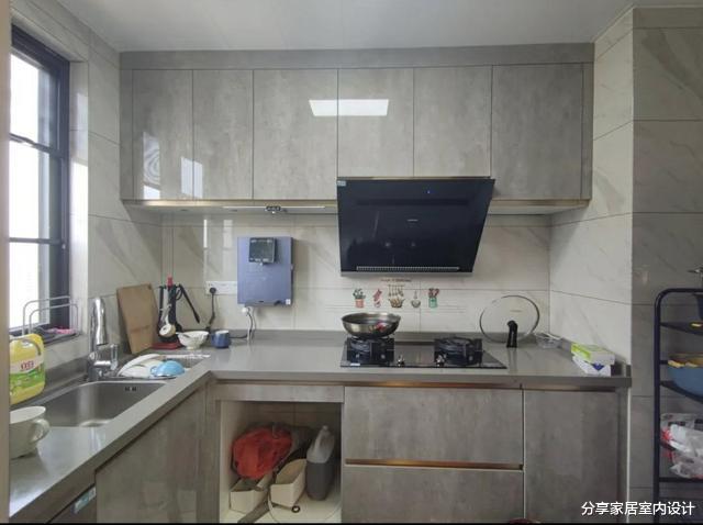 120平现代轻奢风格,三代同堂越住越喜欢,护墙板做背景墙很大气