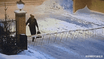 “出差一个月,装修交给婆婆,回来一打开家门愣了”这是穿越了吗