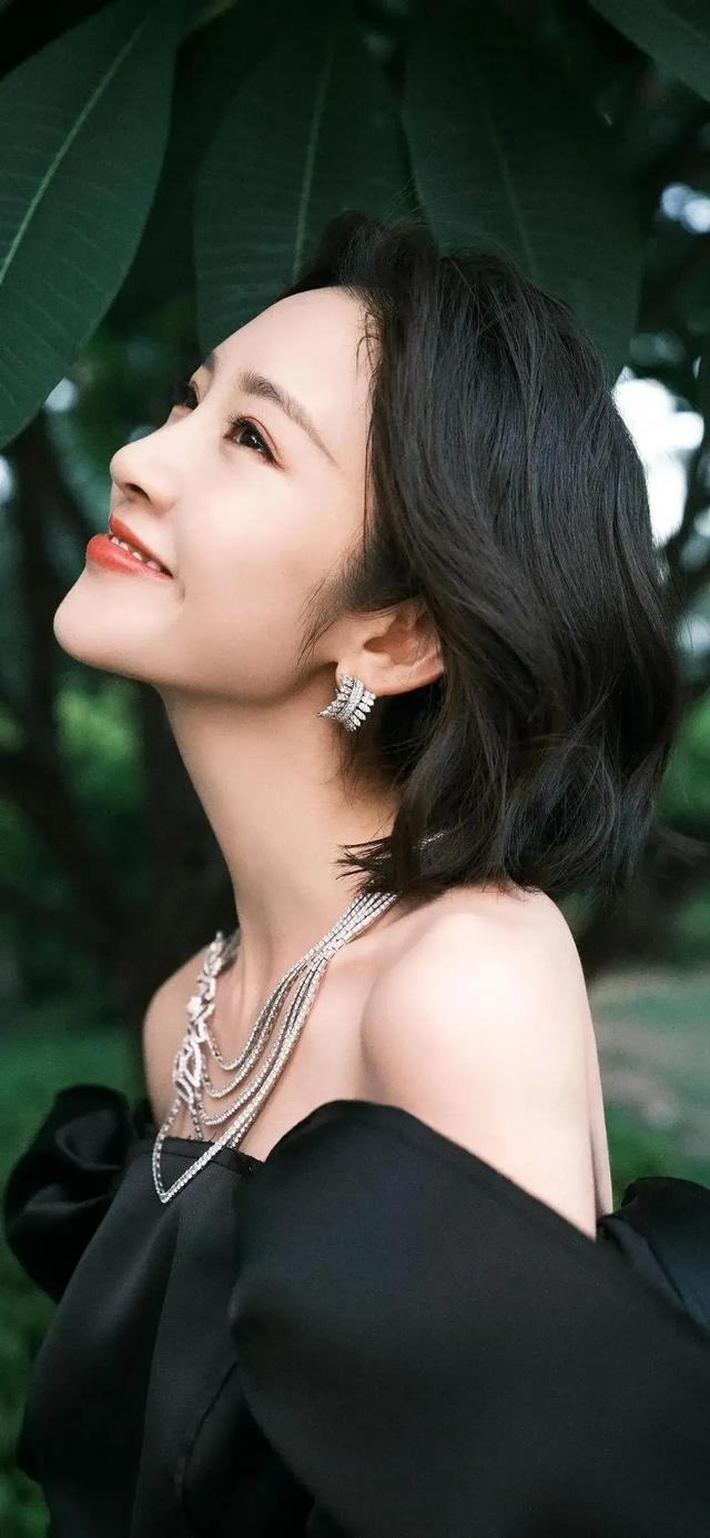 唐艺昕|高清壁纸分享—天生丽质的女神唐艺昕