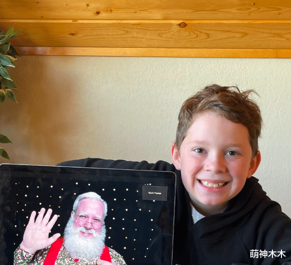 假笑男孩|假笑男孩沦落到接祝福视频！被父母夺利毁掉的孩子，每个都太可惜