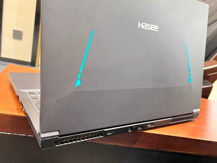 游戏本|战神Z8-DA5NP成为六千档位里最佳选择，原因有这几点！