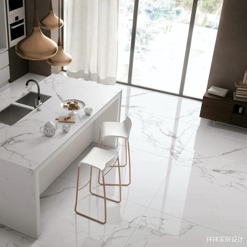 客厅地面铺抛光砖还是抛釉砖好?选对了,大气又好看!