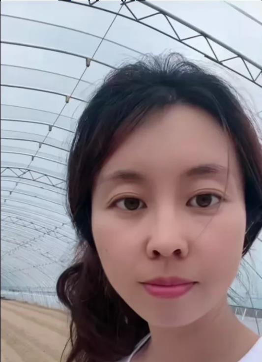 |田静精明,全家一人一号都能直播,郭威才是王炸,北海舅反复无常