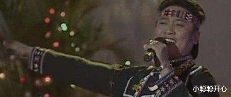 王嘉尔|他在春晚成名,却意外坠楼成傻子被妻儿抛弃,但情人照顾他21年!