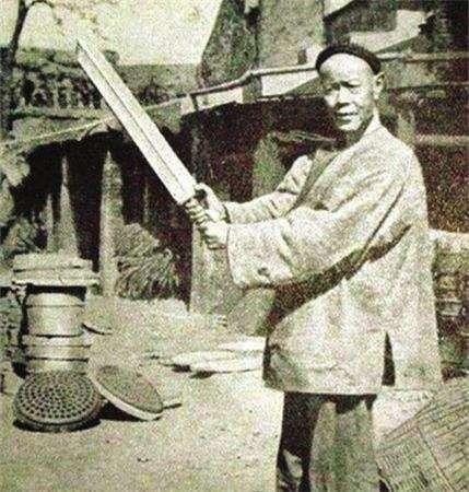 刽子手|古代杀人职业刽子手，在中国人人唾弃，在法国却需要“竞争上岗”