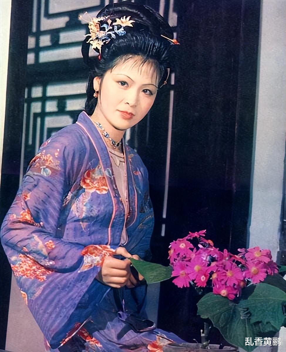 红楼梦|87《红楼梦》中,被妆容拉胯的四位女演员,现实中美翻了