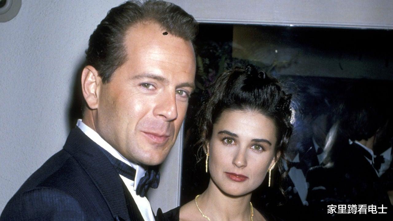 丹尼尔|相差13岁的姐弟恋,59岁黛米摩尔终于官宣,新男友是米其林三星厨师