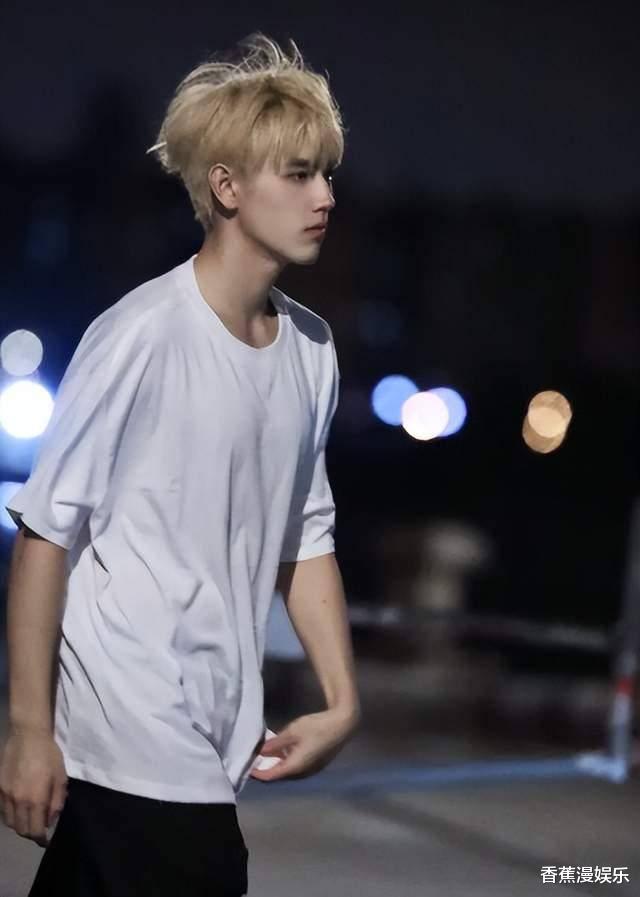 侯明昊|一直不温不火的男星,有颜有资源,离红差一个时机