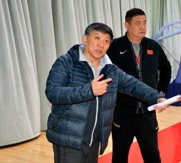 山东男篮|山东男篮办事效率差，第三外援和主教练更换无消息，集训有啥用？