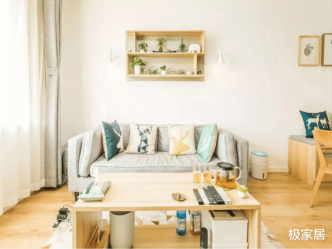 白领的新房，预算不多但足够温馨，一人一猫照样?过的?幸福