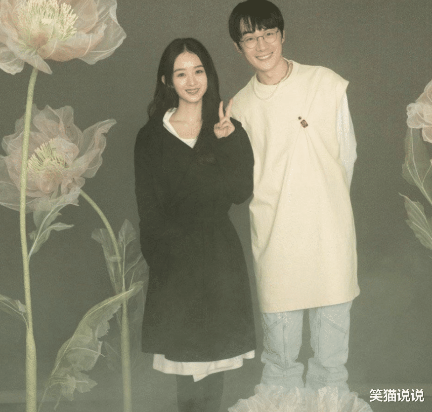 赵丽颖|造型师晒与赵丽颖合照,颖宝头发浓密又现窄额发际线,状态很好似洋娃娃!