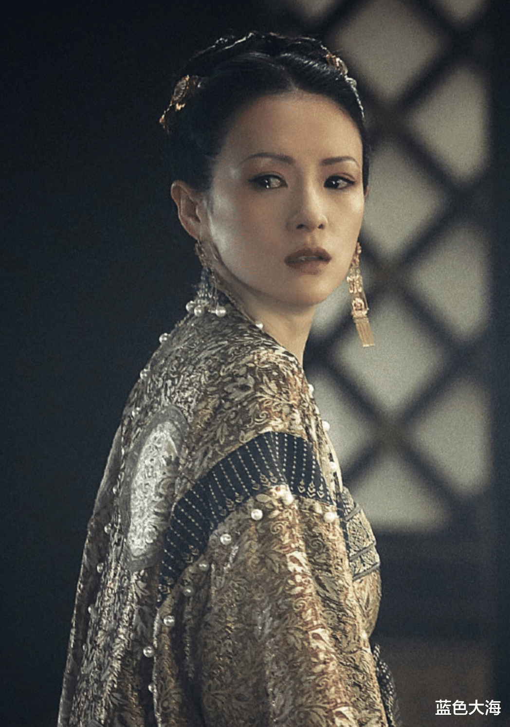 痘痘 10位有“上镜脸”的女星，真人干瘪黑瘦，荧幕上艳光四射，反差大