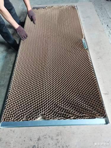 奉劝大家:卧室门要坚持“6不选”,绝非误导,而是真的不实用