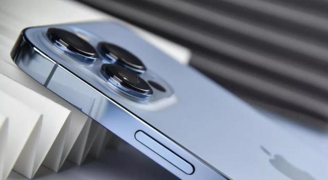 iphone13|终于等来了，苹果iPhone13ProMax迎来年度首降，真正的实惠炸场