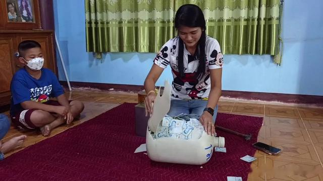 每天存一点!泰国女子1年存钱27万铢!