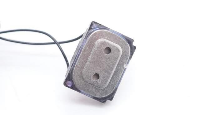 无线耳机|内置英集芯IP5333多功能电源管理SOC，Kiss me Q8真无线耳机拆解