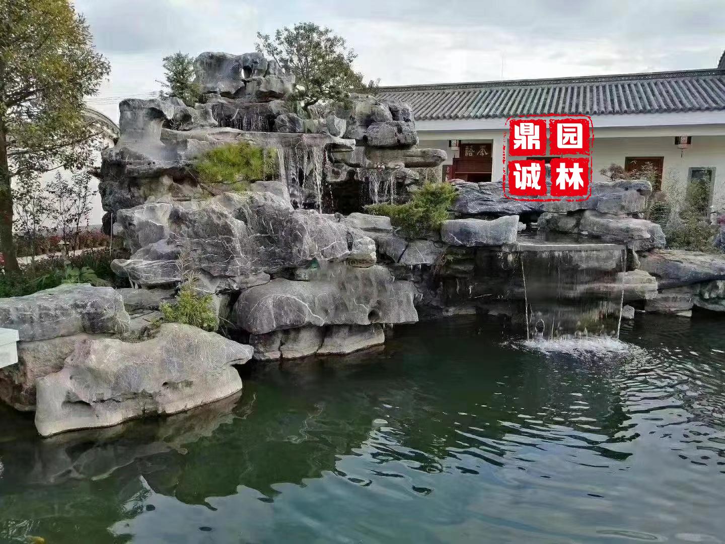 多元化|太湖石一种多元化景观置放的风景石