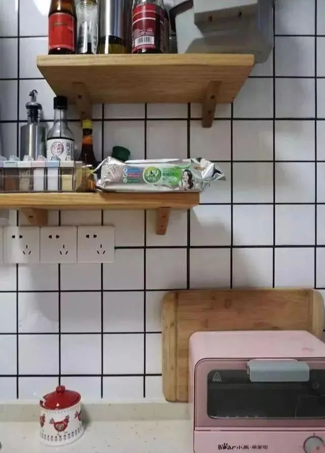 39平一室户,把床吊在半空中,结果多出一间房,进门被迷住,晒晒