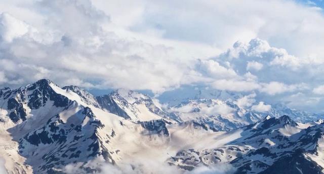寻宝记|长1200公里，宽200公里，为什么大高加索山脉会成为亚欧分界线？