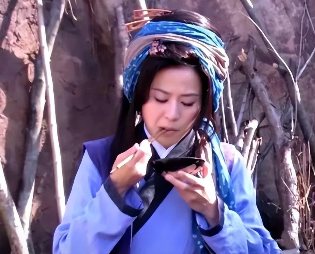 王宝钏|王宝钏挖野菜的梗走红，是当代女孩子恋爱脑的觉醒