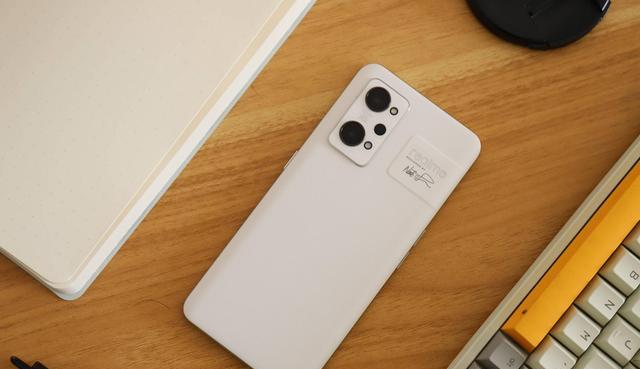 旗舰机|3000元预算买旗舰机?当下这三款最值得考虑,有没有你在用的呢?