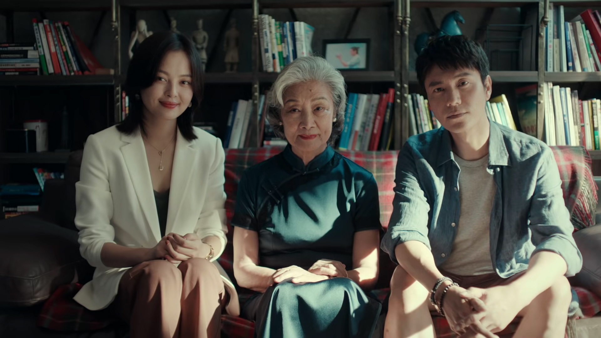 骆伽|《输赢》大结局危急时刻，方威人性苏醒，而他的人性却已泯灭