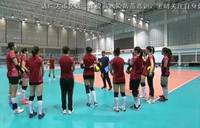 三分大赛|女排训练营分管教练确定！张晨主攻组，李岩龙副攻组，蔡斌二传组