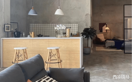 没钱装修直接住进毛坯房,却意外成为新时尚,网友:比装修还要赞