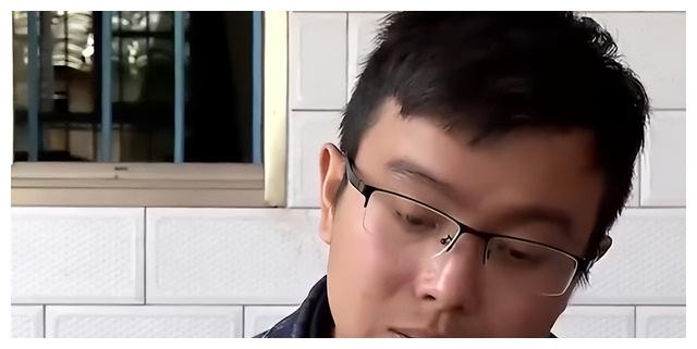 5年前,湖南小伙查出肿瘤绝症,父母4小时内相继离世